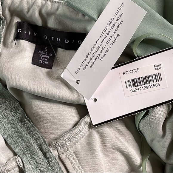 City Studio Seafoam Jewel Neckline Pleated 50’s Vibe Dress Size 5 NWT - Picture 4 of 16